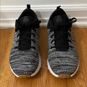 Men’s Reebok Knit Pattern Shoes